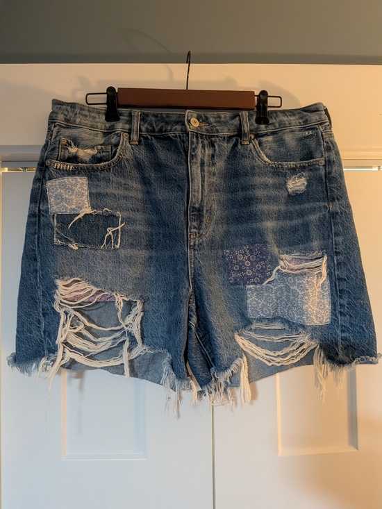 American Eagle Outfitters Pants - American Eagle Outfitters Highest Rise Baggy Patchwork Denim Shorts Size 16